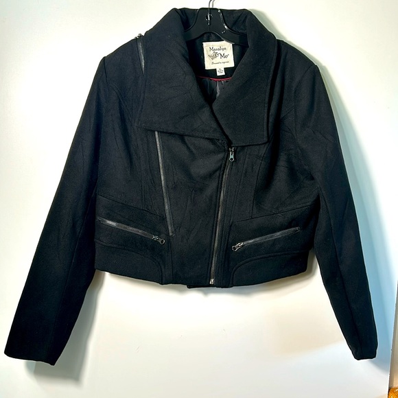 MARALYN&ME CROPPED BLACK SIDE ZIPPER JACKET IN SIZE XL - Picture 2 of 9